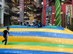 -蒙特利亲子乐园