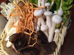 -黑鸡小馆(金源店)