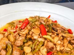 茶油炒土鸡-溪山云境森林音乐餐厅(湖景店)