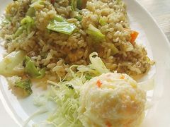 -玛格萝妮(汇智国际商业中心店)