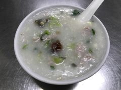 皮蛋瘦肉粥-银记肠粉店(市二宫店)