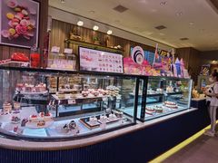 面包甜点陈列柜-巴黎贝甜·生日蛋糕(杭州文二路店)