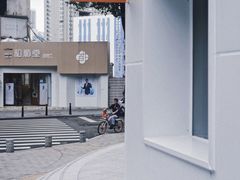 -物质生活书·酒吧
