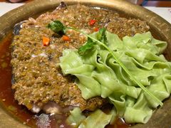 老实人酱椒鱼头-蜀香格格•剁椒鱼头(龙西店)