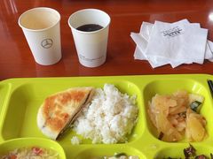 -奔驰北京极光星徽(四元桥店)