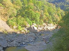 -燕子河大峡谷天坑仙境