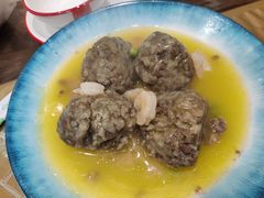 酸汤狮子头-鑫真味私房菜馆