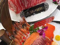 -云顶旋转自助景观餐厅