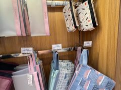 -百新书局(尚悦湾店)