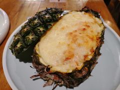 菠萝焗饭-胡桃里音乐酒馆(东区店)