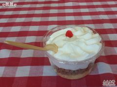 -红宝石·鲜奶小方·海派西点房(南丹店)