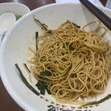 鱼的味道一般,里面的配菜酸菜、豆芽、百叶还是蛮好吃的