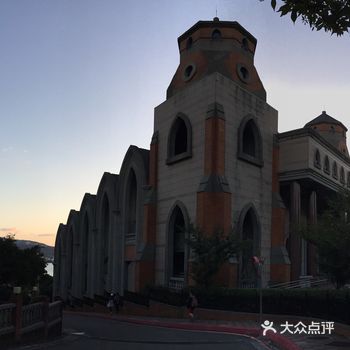 你知道吗？周杰伦的母校就是台湾的淡水，真理大学