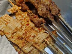 羊肉串-西街夜油条·麻团包乌饭