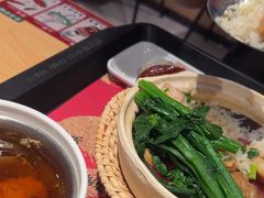 -华记煲仔华·煲仔饭(市桥易发店)