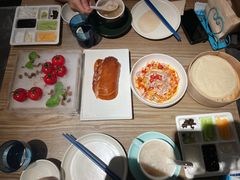 酥不腻烤鸭-小大董·烤鸭(凤凰汇店)