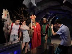 -厦门帷幕开啦红地毯蜡像艺术馆