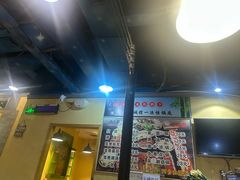 -两三事小郡肝串串香火锅(桂庙店)
