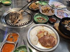 -欧巴炭烤肉오빠숯불구이(南京东路店)