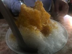 -六合夜市