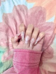 -UGIRL有个美甲
