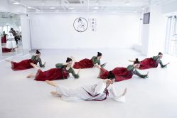 -深舞形体民族舞蹈工作室