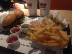 -The Habit Burger Grill 哈比特汉堡(复兴soho店)