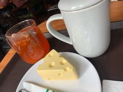 -西西弗书店&矢量咖啡(凯德晶萃广场店)