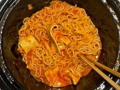 -小蛮椒麻辣烫·麻辣拌(青浦宝龙店)