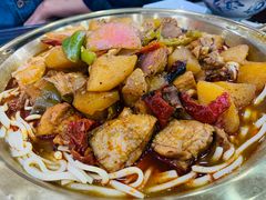 -牛一嘴·兰州牛肉面·大盘鸡(财富中心店)