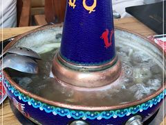 -毛辣果·贵州红酸汤牛肉火锅(西单店)
