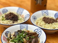 -杨伯英传统杂酱面