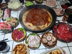 -扎起市井老火锅(乐山总店)