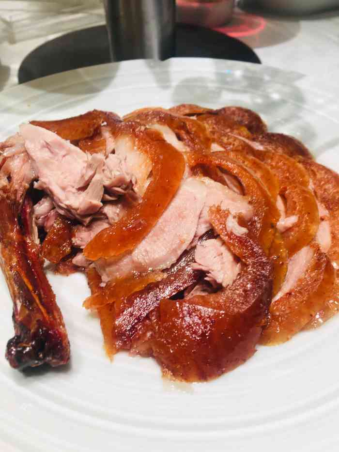 荣记烤鸭(凤城十路店)-"口味,环境,服务都相当不错的一家烤鸭店!