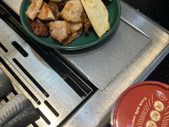 -臻牛烤肉
