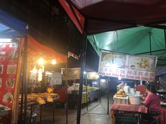 -芒果糯米饭摊子