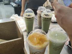 -喜茶(上海淮海中路渔阳里店)