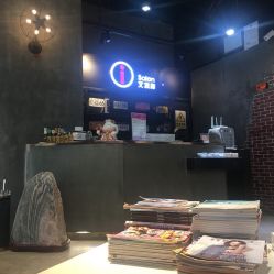 -Kraemer Paris  苏豪路易士·嘉玛发廊