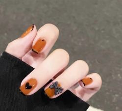 -悦指间美甲美睫