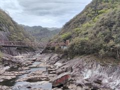 -燕子河大峡谷天坑仙境
