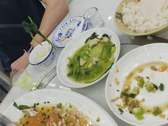 -丹水桥地锅鱼·翘嘴鲌·地方特色全鱼宴(丹江口大坝店)