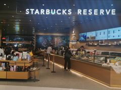 -星巴克臻选(上海合生汇1F店)