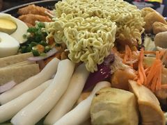 韩式鸡肉火锅-欧巴来了韩式料理
