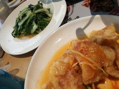 -关东小磨东北菜(上海长风大悦城店)