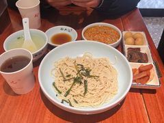 -裕兴记•蟹黄面馆(人民广场店)