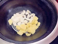 -粘豆包铁锅炖二部(温泉街店)