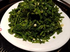 凉拌桑树尖-蛙蛙叫干锅年代(簋街总店)