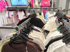 -唯品会(北京国瑞城店)