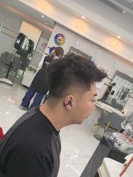 -秦·专注剪发