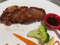-又见马甲M8融合西餐厅(体育中心店)